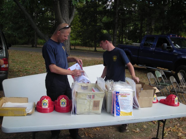 Handing Out Fire Prev. Materials at Tappe day 07
